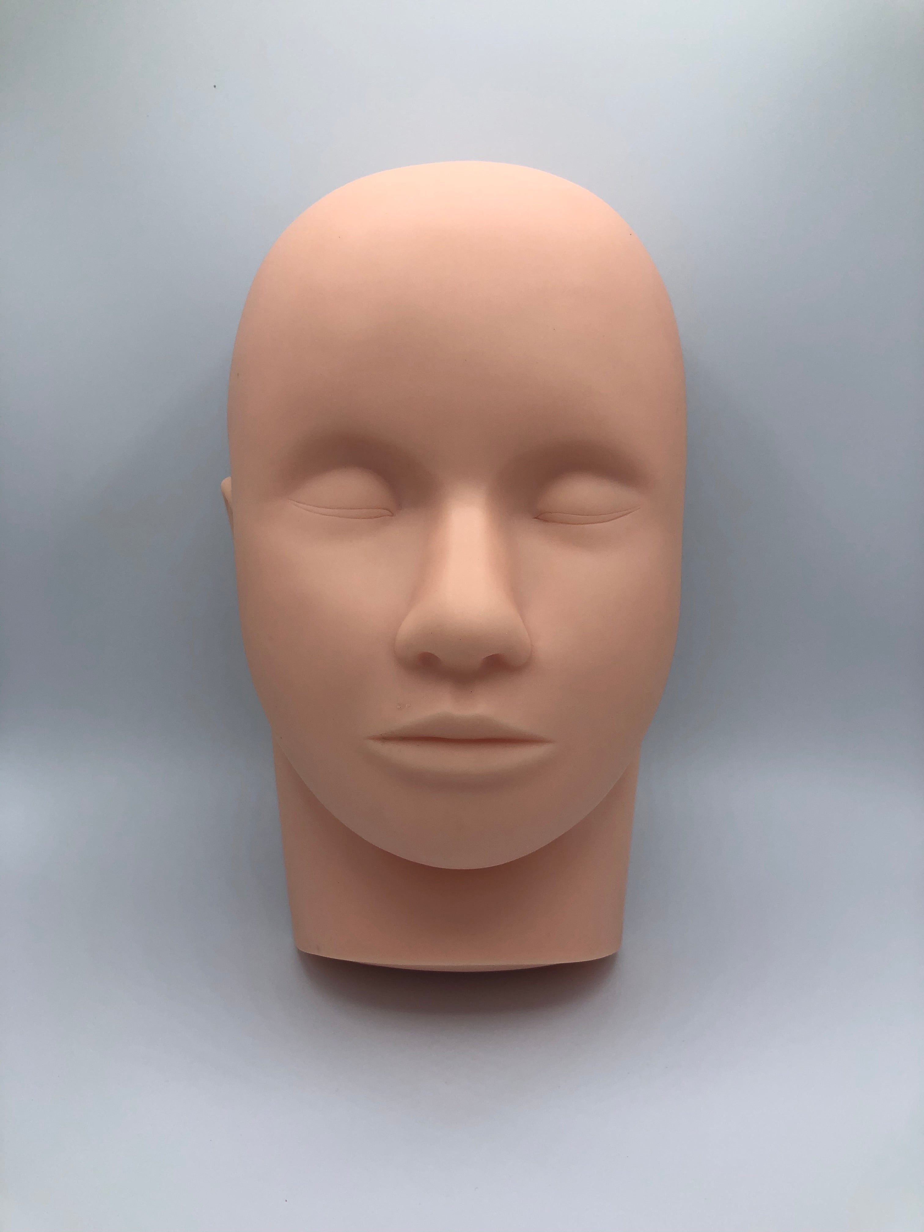 Training Mannequin Head